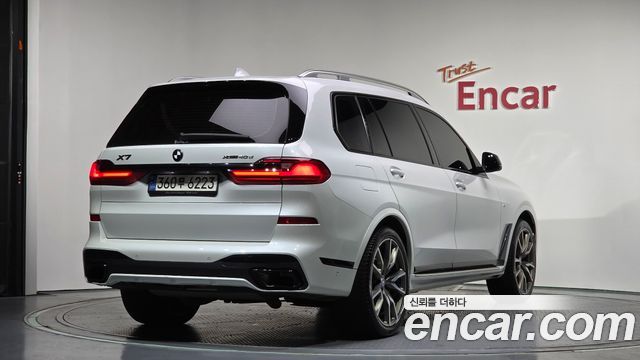 2022 BMW X7