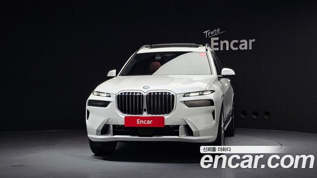 2025 BMW X7