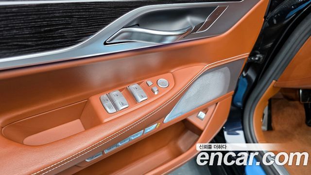 2018 BMW 7-Series M760Li xDrive