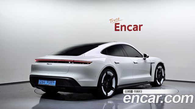 2024 Porsche Taycan