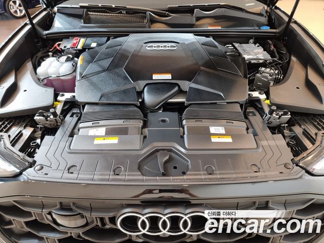 2024 Audi Q8
