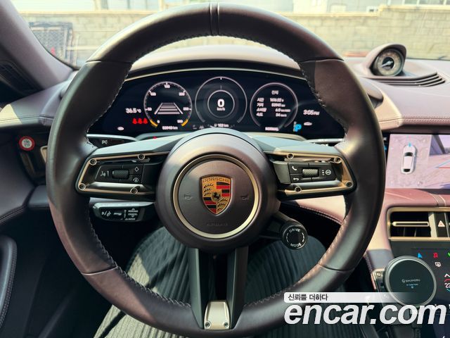 2022 Porsche Taycan