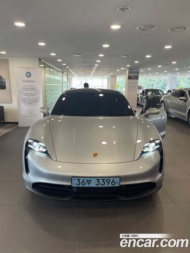 2020 Porsche Taycan 4S