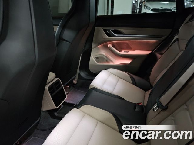 2025 Porsche Taycan 4S