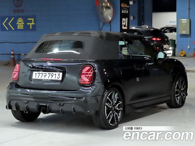 2025 Mini Cooper Convertible JCW