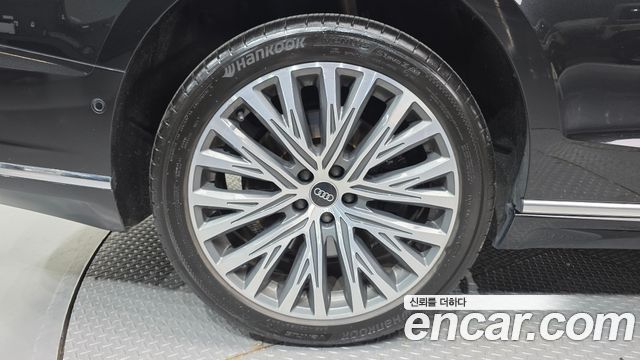 2021 Audi A8