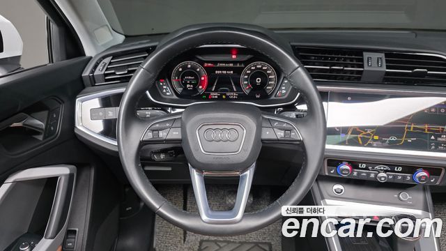 2022 Audi Q3