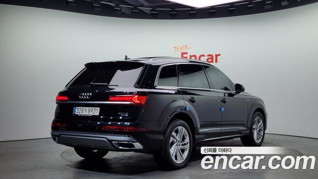 2021 Audi Q7