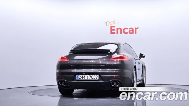 2014 Porsche Panamera 970