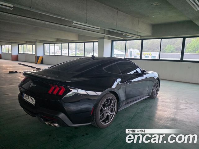 2025 Ford Mustang