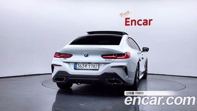 2022 BMW 8-Series
