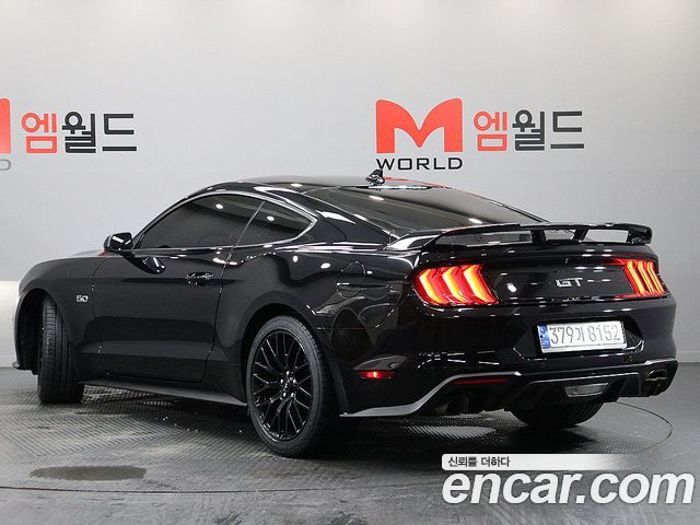 2022 Ford Mustang