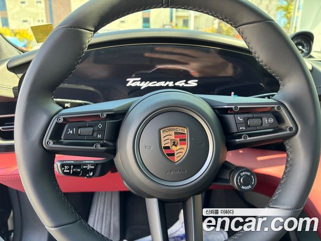 2025 Porsche Taycan 4S