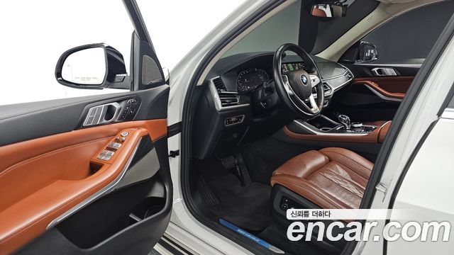 2021 BMW X7