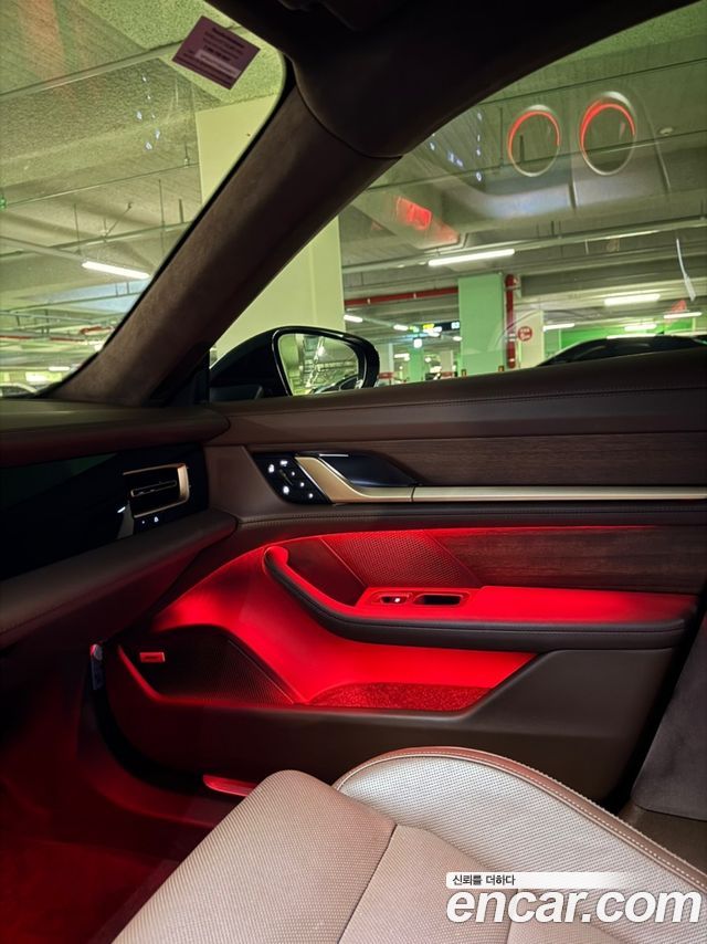 2025 Porsche Taycan