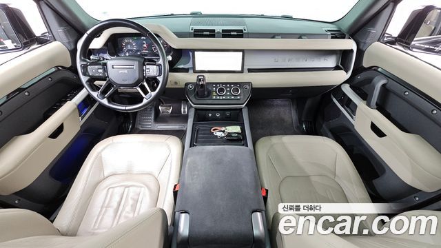 2021 Land Rover Defender 110 D250 SE
