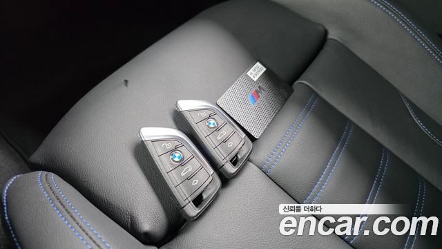 2025 BMW i4