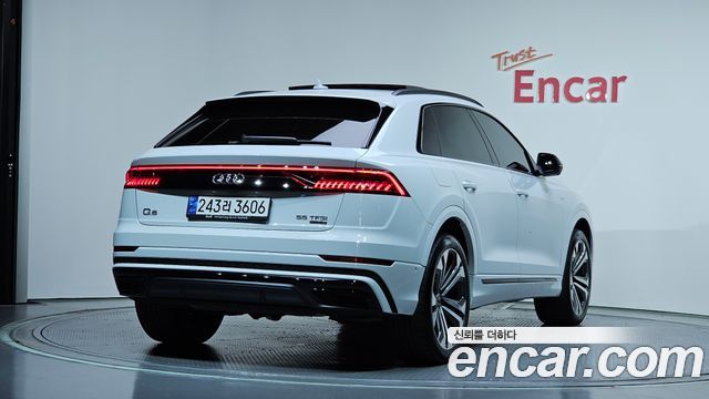 2023 Audi Q8