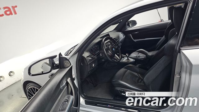 2019 BMW M2