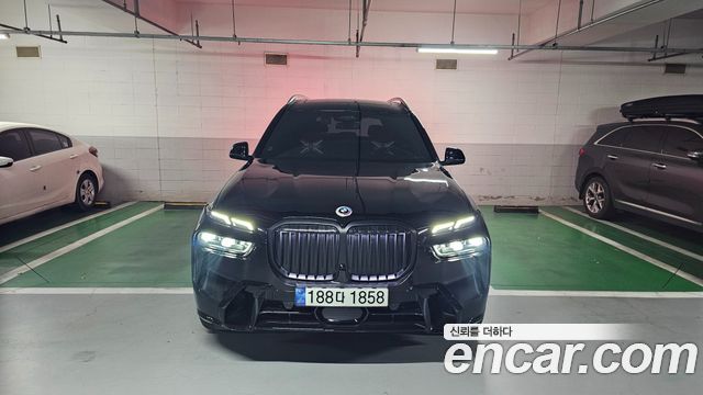 2024 BMW X7