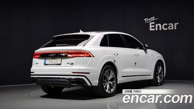 2022 Audi Q8
