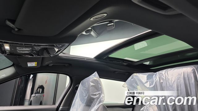 2026 Land Rover Range Rover Velar