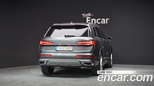 2021 Audi Q7