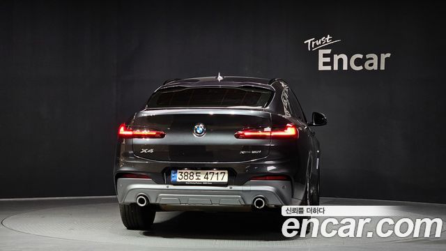 2021 BMW X4