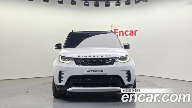 2024 Land Rover Discovery 5