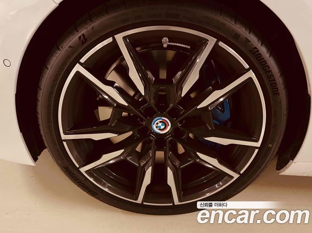 2022 BMW 8-Series