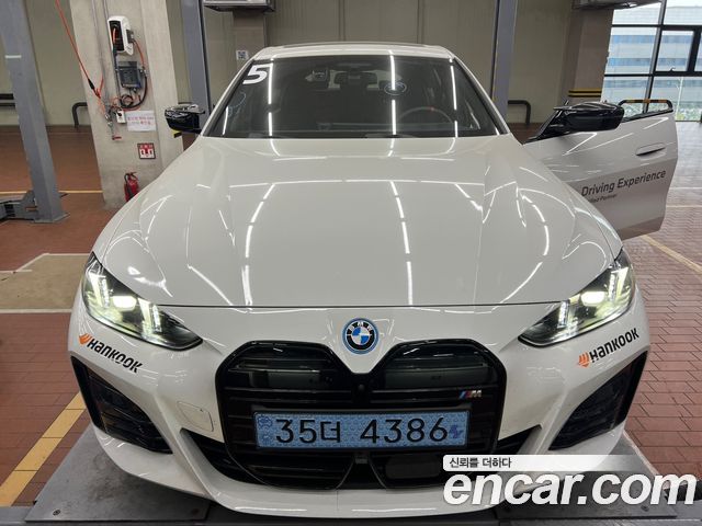 2025 BMW i4