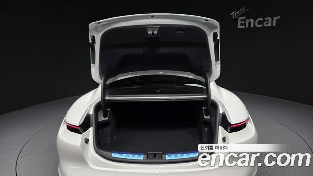 2023 Porsche Taycan