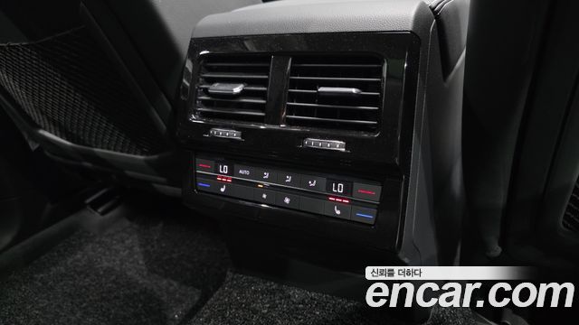 2025 Volkswagen Touareg