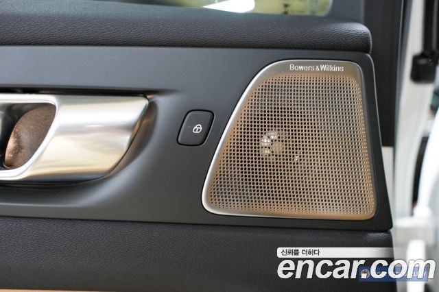 2023 Volvo XC60