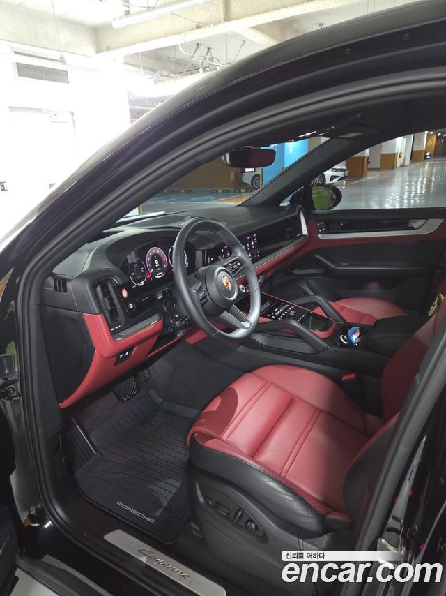 2025 Porsche Cayenne