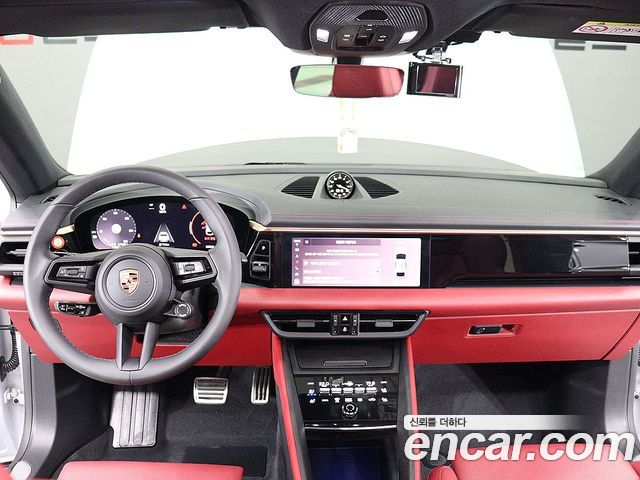 2025 Porsche Macan EV 4S