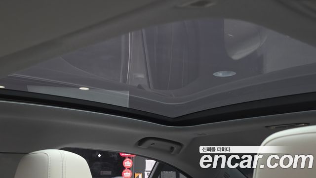 2025 BMW 5-Series 520i