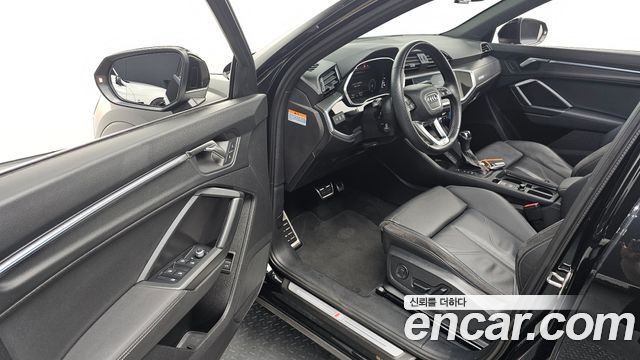 2022 Audi Q3