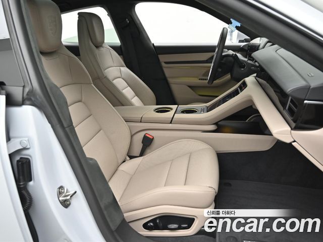 2025 Porsche Taycan 4S
