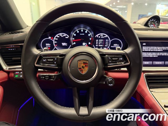 2023 Porsche Panamera