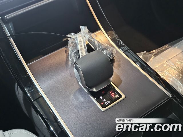 2026 Land Rover Range Rover Velar