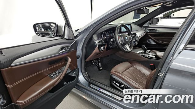 2018 BMW 5-Series M550d xDrive