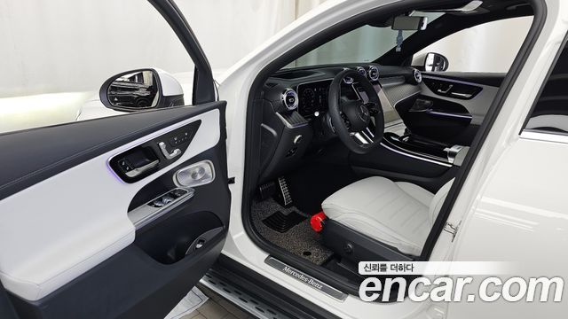 2025 Mercedes-Benz GLC-Class X254