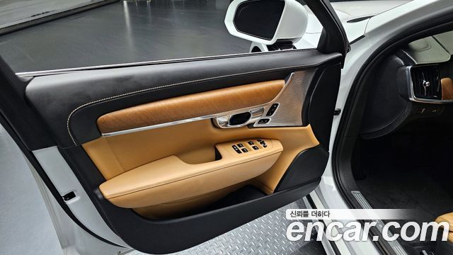 2018 Volvo S90