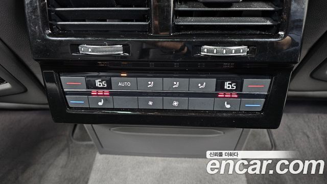 2022 Volkswagen Touareg