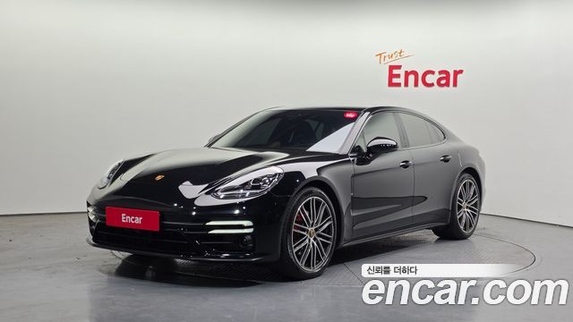 2023 Porsche Panamera