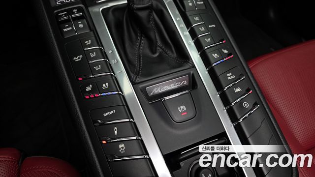 2016 Porsche Macan 95B