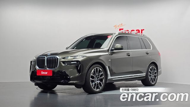 2025 BMW X7