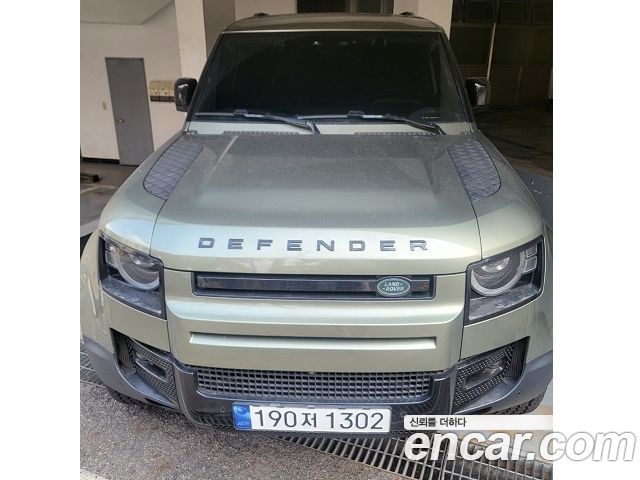 2023 Land Rover Defender 90 D250 SE