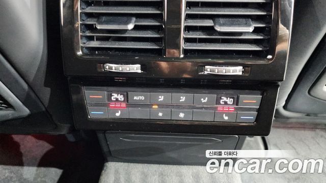 2025 Volkswagen Touareg 3.0 TDI R-Line